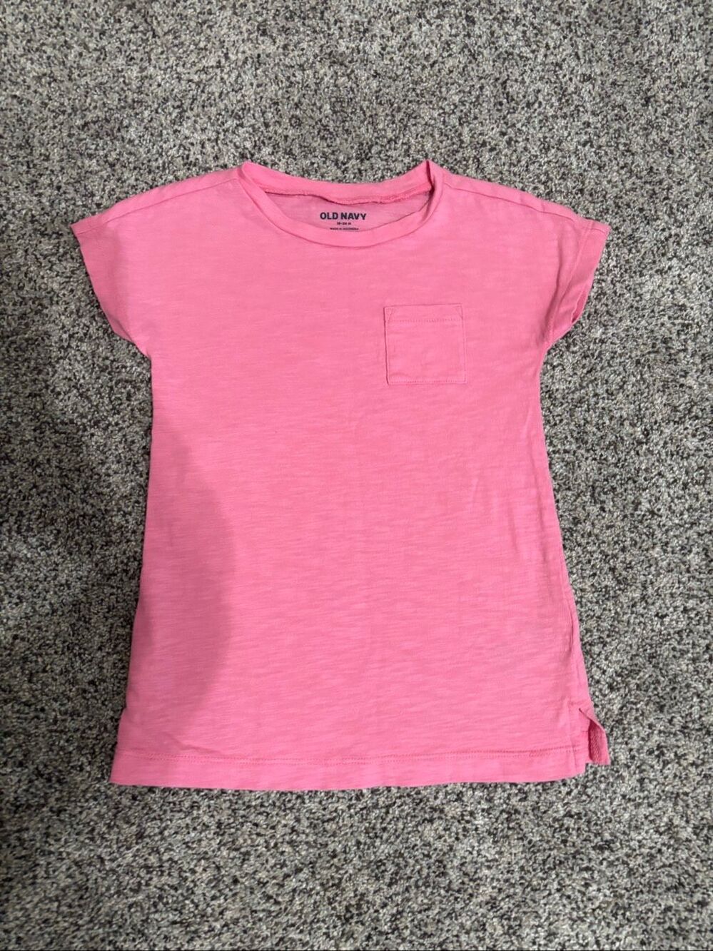 ❤️Old Navy Toddle Pocket T-Shirt 18-24m